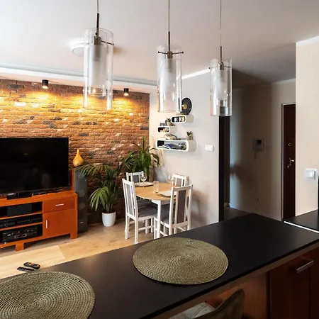 Verona 115, 69m2, Terrace, Garage 公寓 *