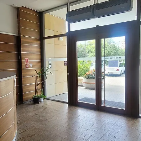Verona 115, 69m2, Terrace, Garage Апартаменты Краков
